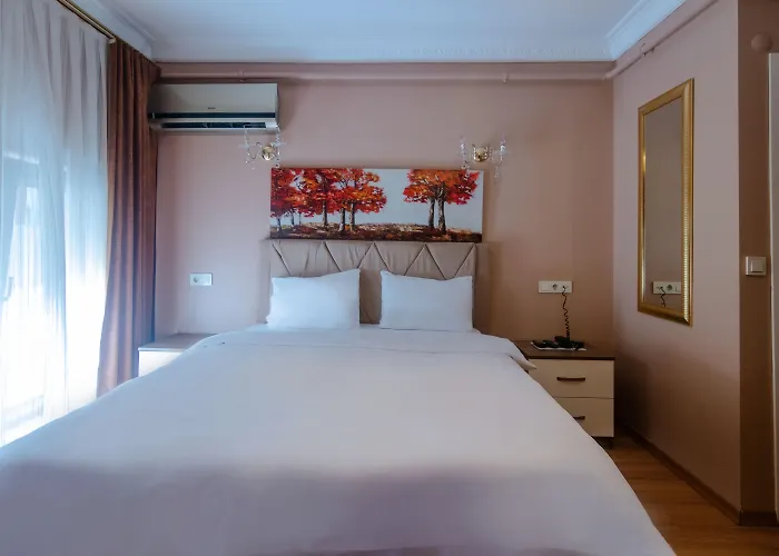 Zendy Suite Hotel